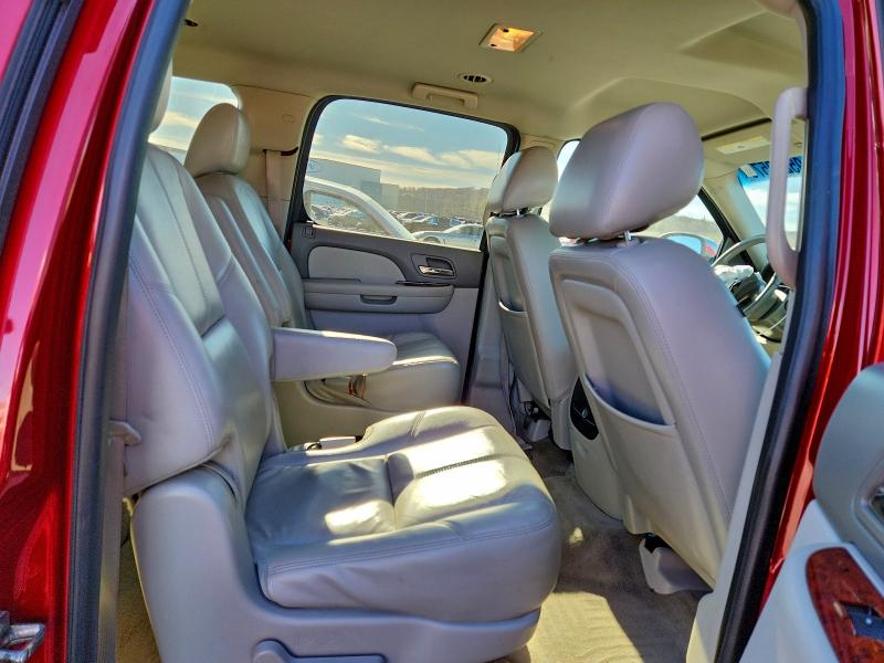 Photo 11 from auction – 2014 CHEVROLET SUBURBAN C with VIN 1GNSCJE02ER168652