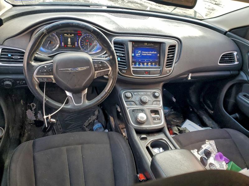 Photo 8 from auction – 2015 CHRYSLER 200 LIMITE with VIN 1C3CCCAB8FN635456