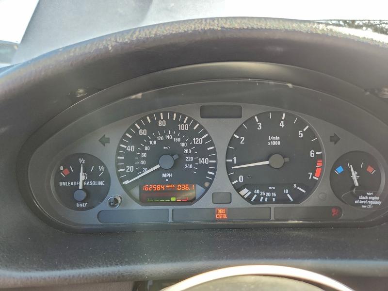 Photo 9 from auction – 1998 BMW 328 I AUTO with VIN WBACD4329WAV60928