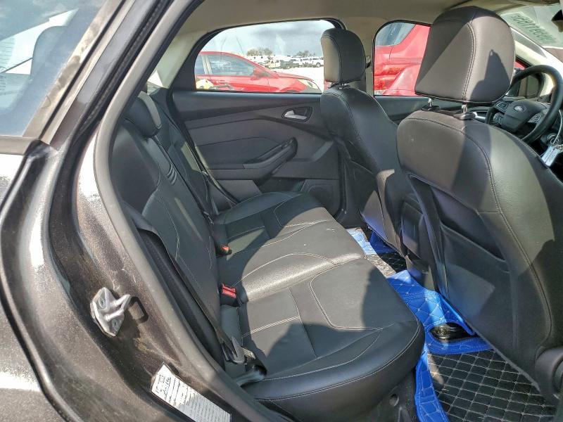 Photo 10 from auction – 2016 FORD FOCUS SE with VIN 1FADP3F23GL286142