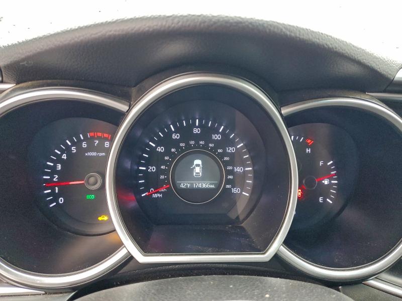 Photo 9 from auction – 2015 KIA OPTIMA LX with VIN KNAGM4A70F5616747