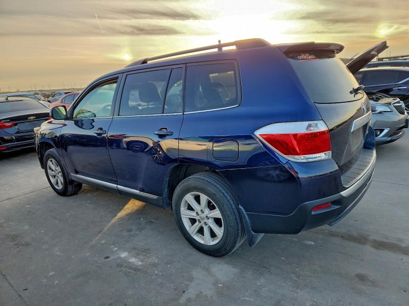 Photo 2 from auction – 2013 TOYOTA HIGHLANDER with VIN 5TDBK3EH4DS198670