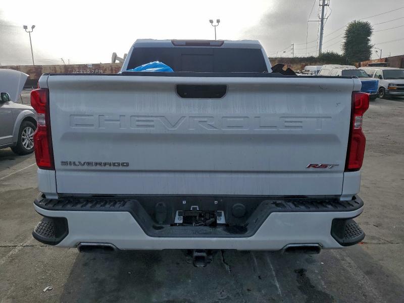 Photo 6 from auction – 2021 CHEVROLET SILVERADO with VIN 1GCUYEEL2MZ129093