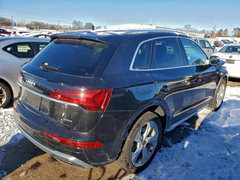 Photo 3 from auction – 2022 AUDI Q5 PREMIUM with VIN WA1EAAFY7N2081090