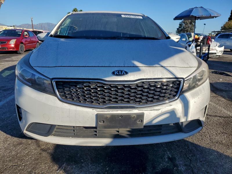 Photo 5 from auction – 2018 KIA FORTE LX with VIN KNAFK5A85J5772985