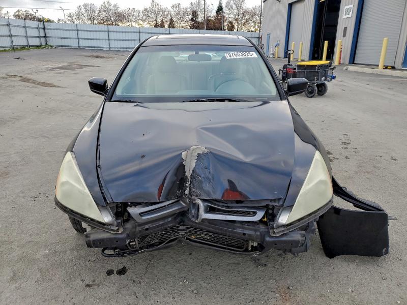 Photo 5 from auction – 2004 HONDA ACCORD EX with VIN 1HGCM66504A005448
