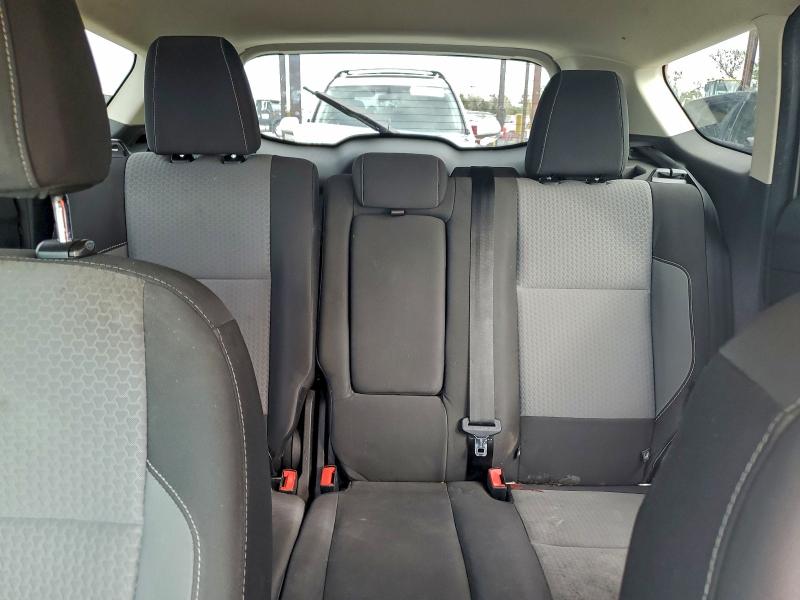 Photo 10 from auction – 2017 FORD ESCAPE SE with VIN 1FMCU0GDXHUB19779