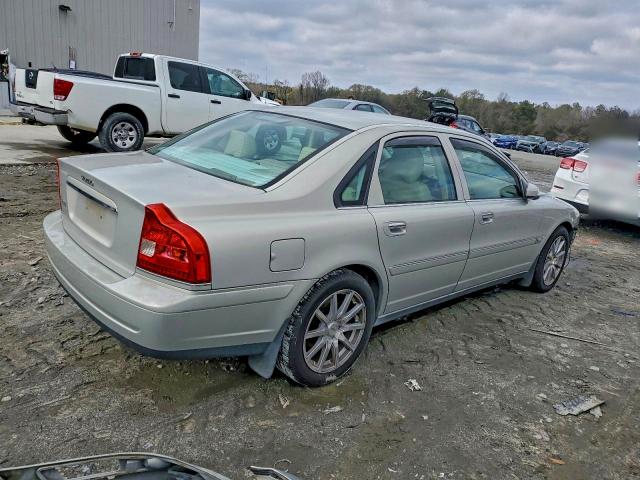 Photo 3 from auction – 2004 VOLVO S80 2.5T with VIN YV1TS59H141376858