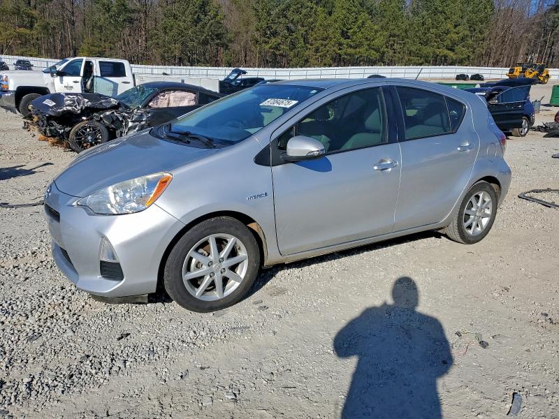 TOYOTA PRIUS C 2012 with VIN JTDKDTB34C1525437 - Photo from auction