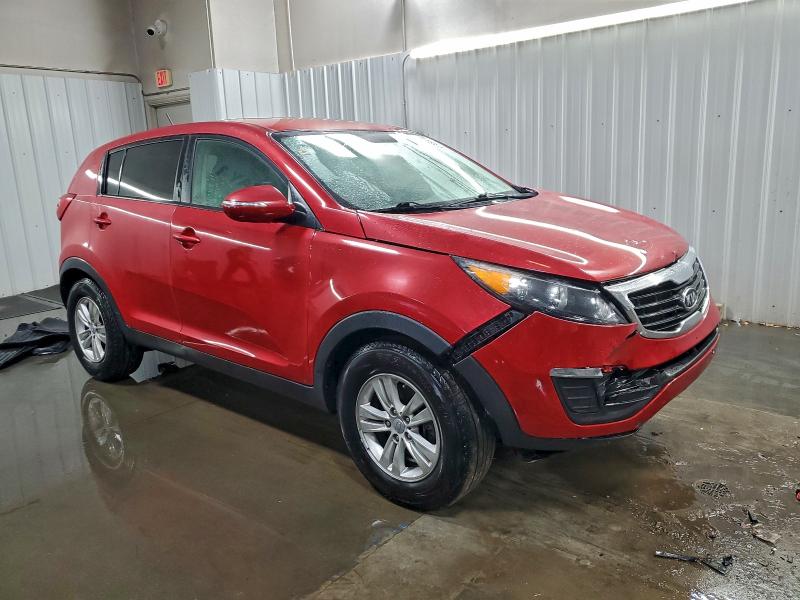 Photo 4 from auction – 2011 KIA SPORTAGE L with VIN KNDPBCA25B7136144
