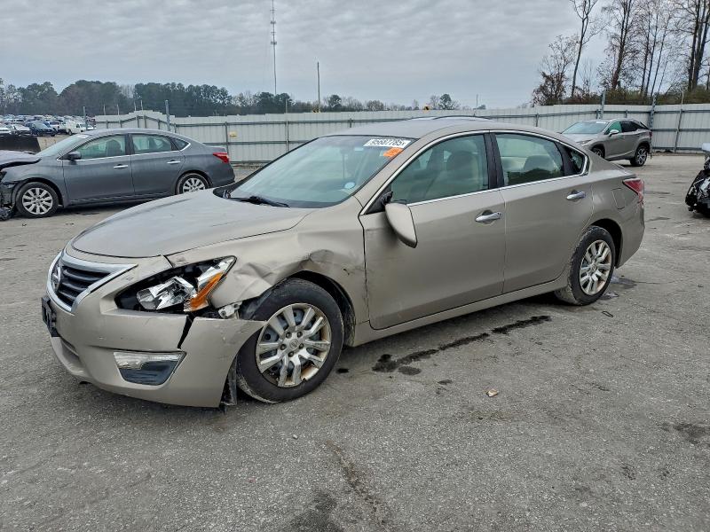 NISSAN ALTIMA 2.5 2014 with VIN 1N4AL3AP1EN375095 - Photo from auction