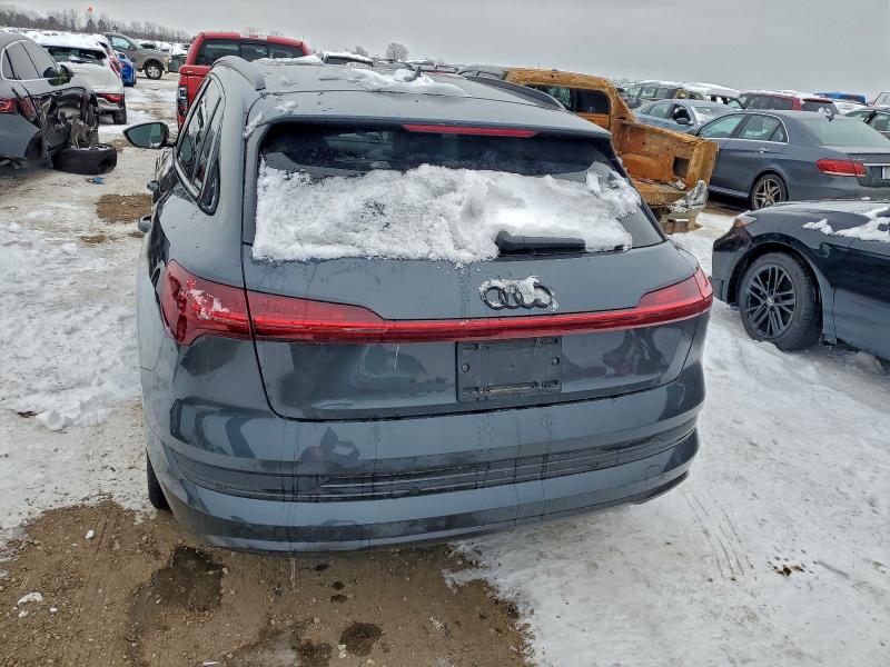 Photo 6 from auction – 2022 AUDI E-TRON PRE with VIN WA1LABGE0NB011125