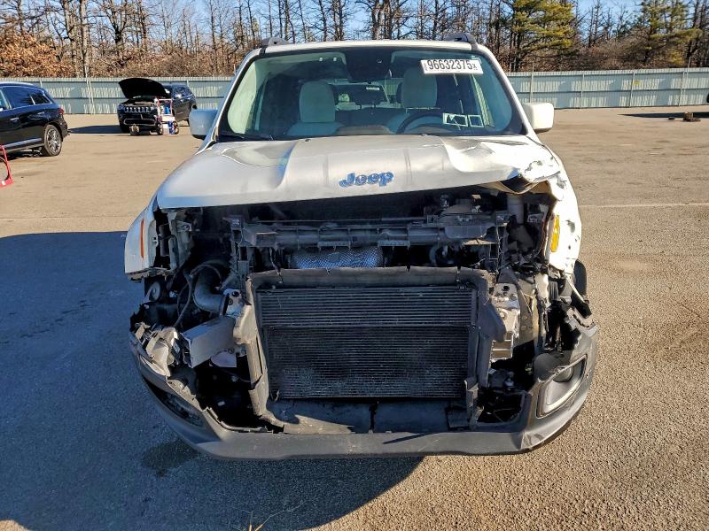 Photo 5 from auction – 2015 JEEP RENEGADE L with VIN ZACCJBBT0FPB69840