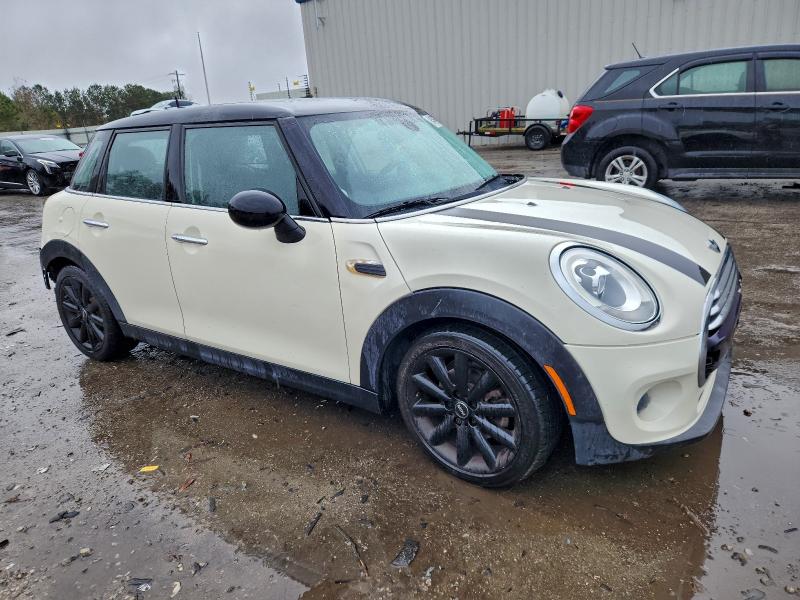 Photo 4 from auction – 2015 MINI COOPER with VIN WMWXS5C59FT829005
