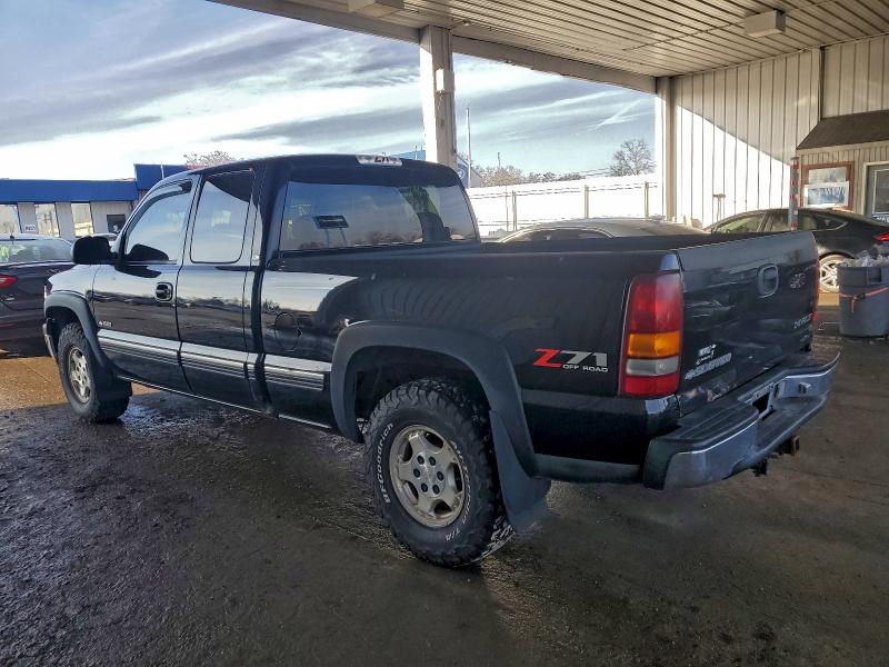 Photo 2 from auction – 2001 CHEVROLET SILVERADO with VIN 1GCEK19T71Z232322