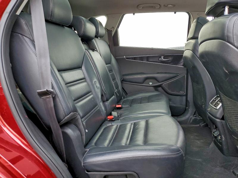 Photo 11 from auction – 2017 KIA SORENTO SX with VIN 5XYPKDA55HG220573