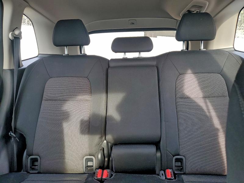 Photo 10 from auction – 2023 HONDA CR-V with VIN 2HKRS3H23PH304817
