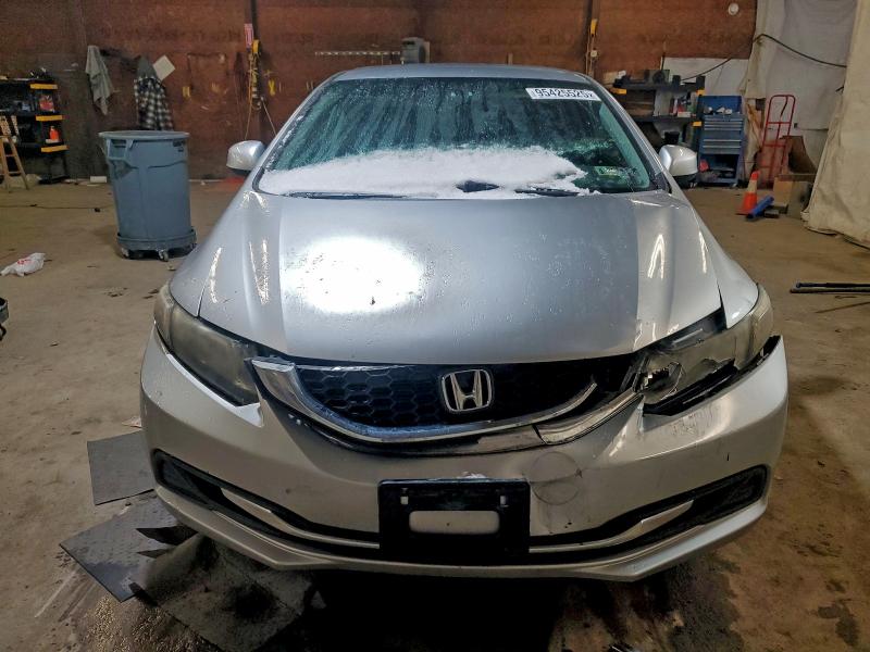 Photo 5 from auction – 2013 HONDA CIVIC LX with VIN 2HGFB2F57DH526664