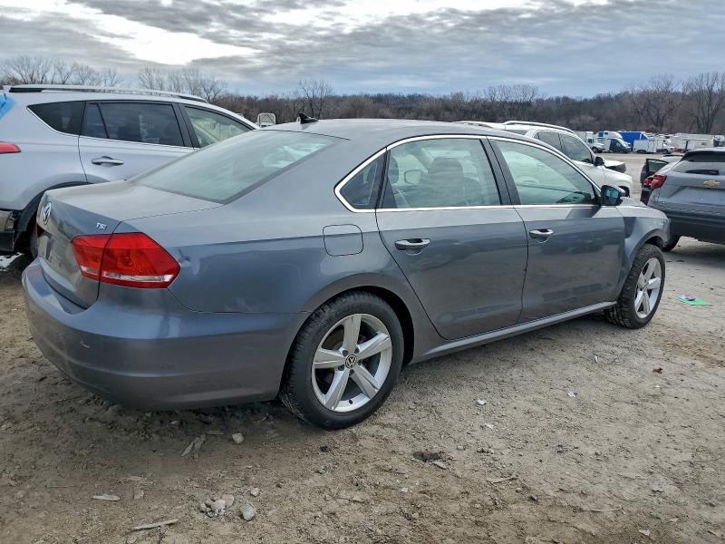 Photo 3 from auction – 2015 VOLKSWAGEN PASSAT with VIN 1VWAS7A39FC074862
