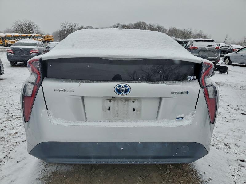 Photo 6 from auction – 2016 TOYOTA PRIUS with VIN JTDKARFU1G3515702