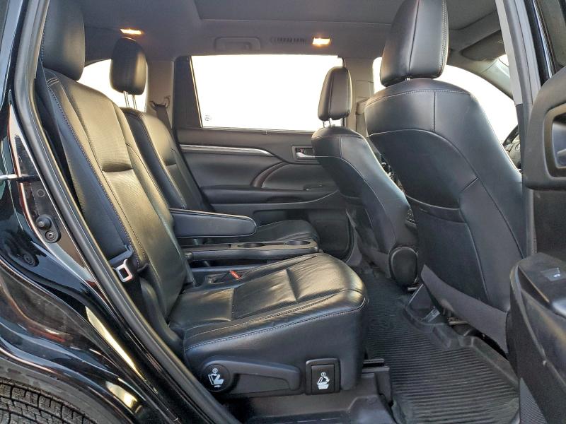 Photo 11 from auction – 2019 TOYOTA HIGHLANDER with VIN 5TDDGRFH8KS052653
