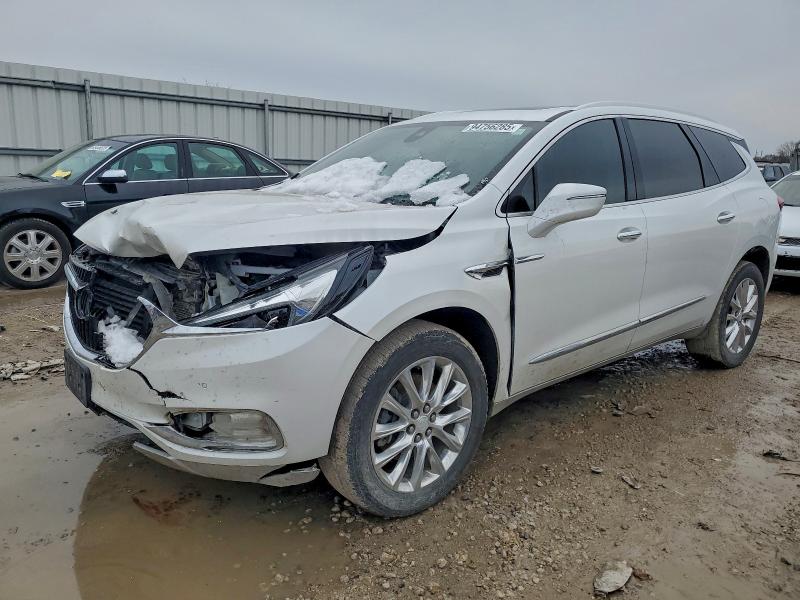 BUICK ENCLAVE PR 2018 مع رقم تعريف المركبة 5GAEVBKW5JJ145763 - صورة من المزاد