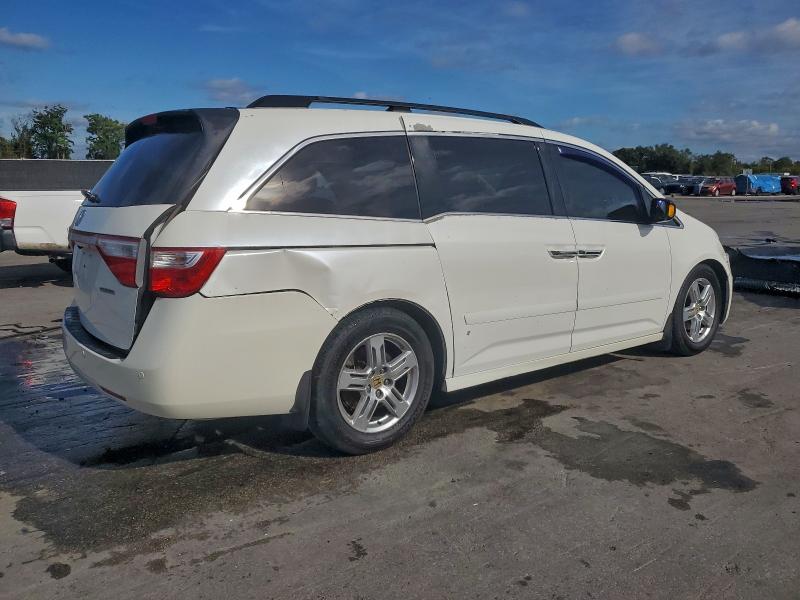 Photo 3 from auction – 2012 HONDA ODYSSEY TO with VIN 5FNRL5H94CB063624