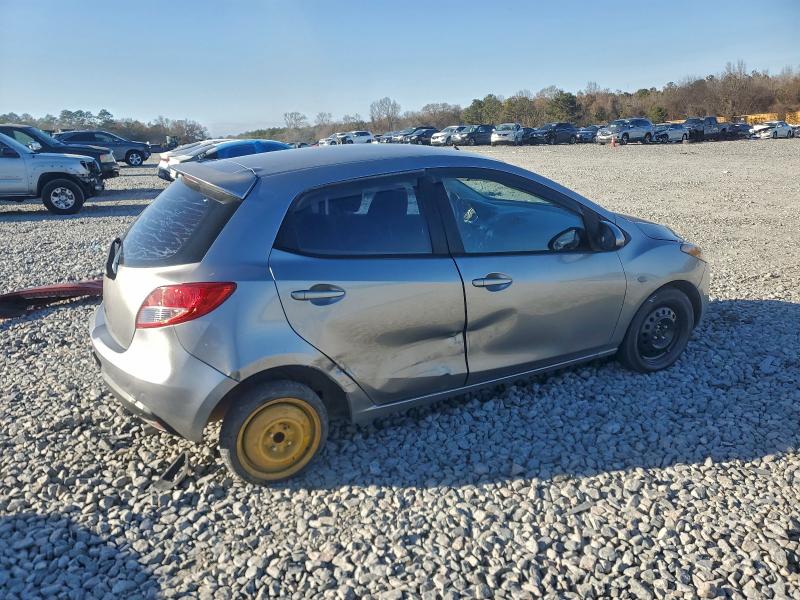 Photo 3 from auction – 2012 MAZDA MAZDA2 with VIN JM1DE1LZ3C0148585