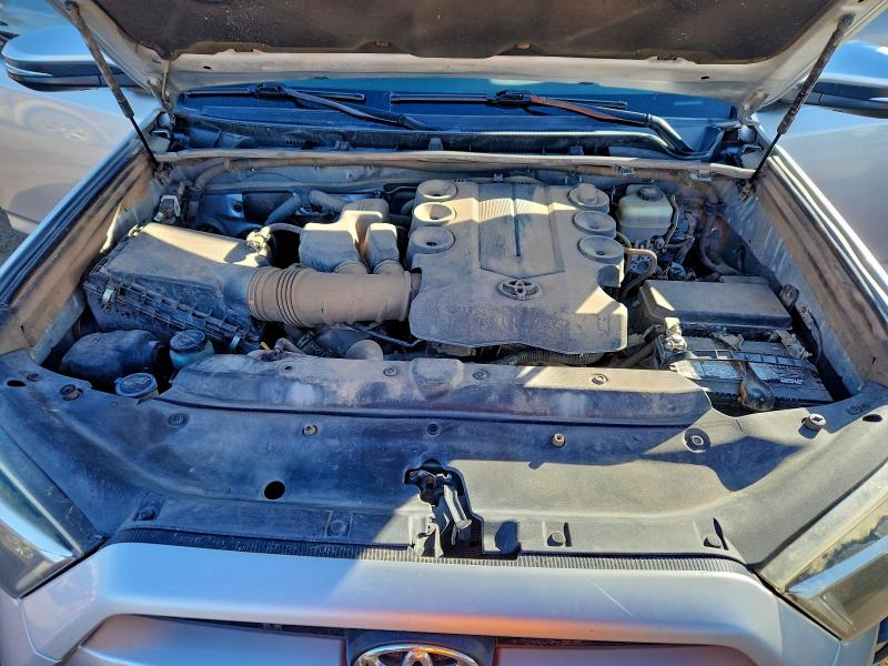 Photo 11 from auction – 2018 TOYOTA 4RUNNER SR with VIN JTEBU5JR5J5533498