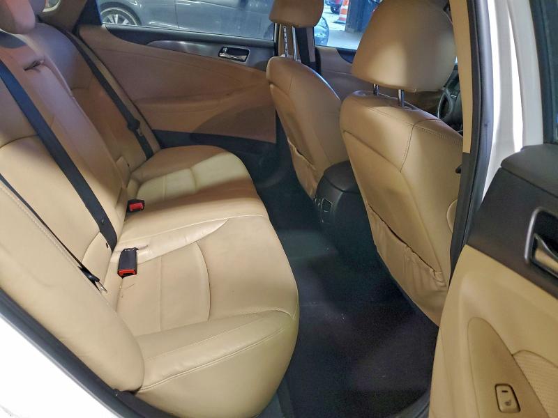 Photo 10 from auction – 2012 HYUNDAI SONATA HYB with VIN KMHEC4A44CA036189