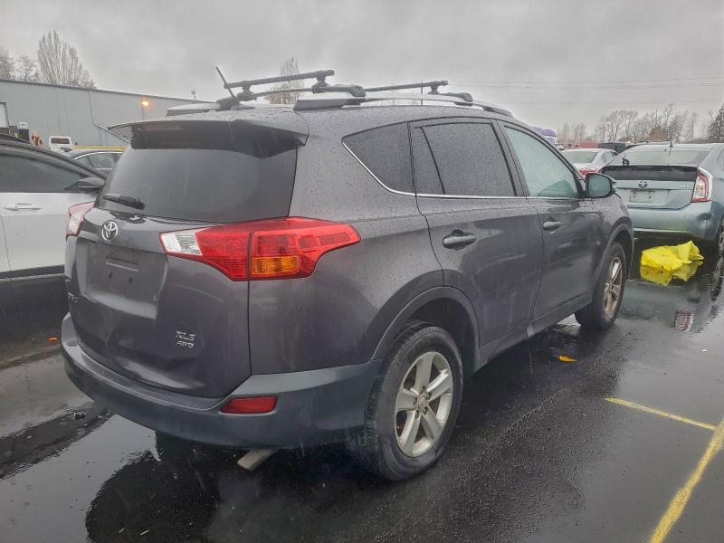 Photo 3 from auction – 2014 TOYOTA RAV4 XLE with VIN 2T3RFREV3EW136317