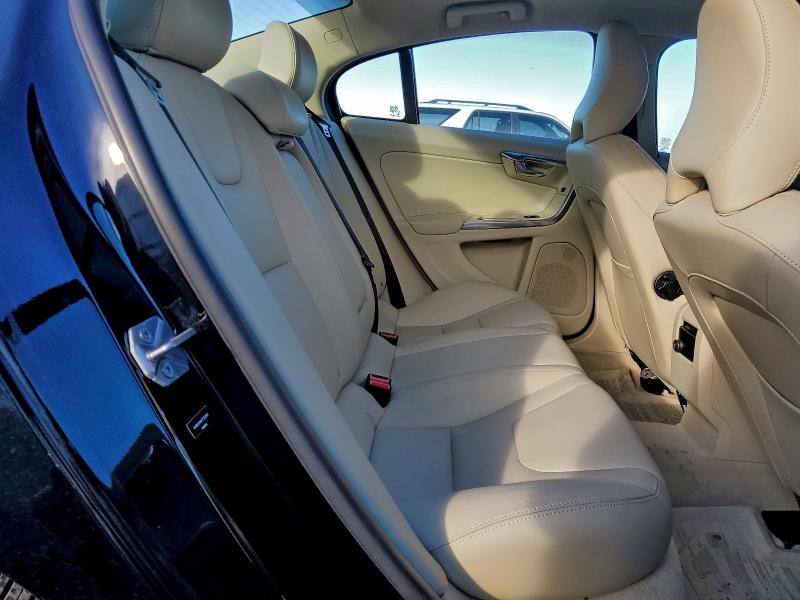 Photo 10 from auction – 2015 VOLVO S60 PLATIN with VIN YV1612TM4F2332063