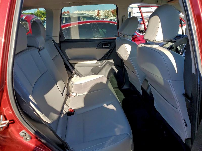 Photo 11 from auction – 2018 SUBARU FORESTER 2 with VIN JF2SJAJCXJH611212
