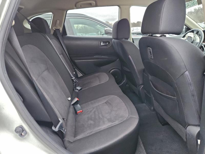 Photo 11 from auction – 2013 NISSAN ROGUE S with VIN JN8AS5MV8DW103305
