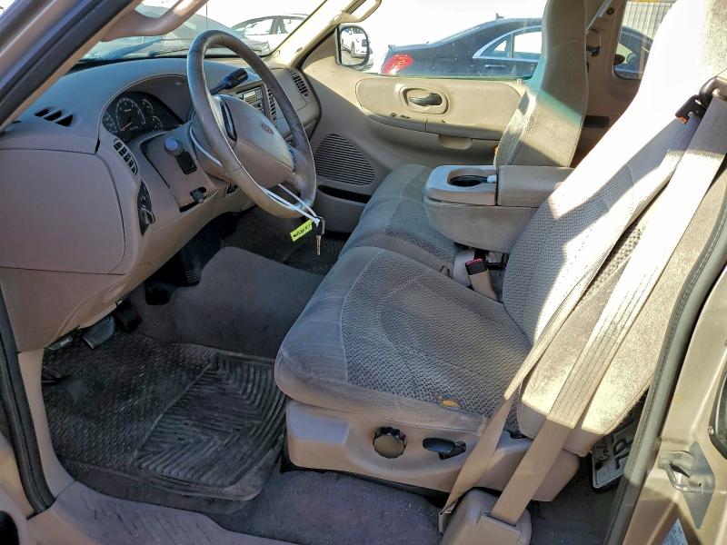 Photo 7 from auction – 2001 FORD F150 with VIN 1FTRX17W81KE48429