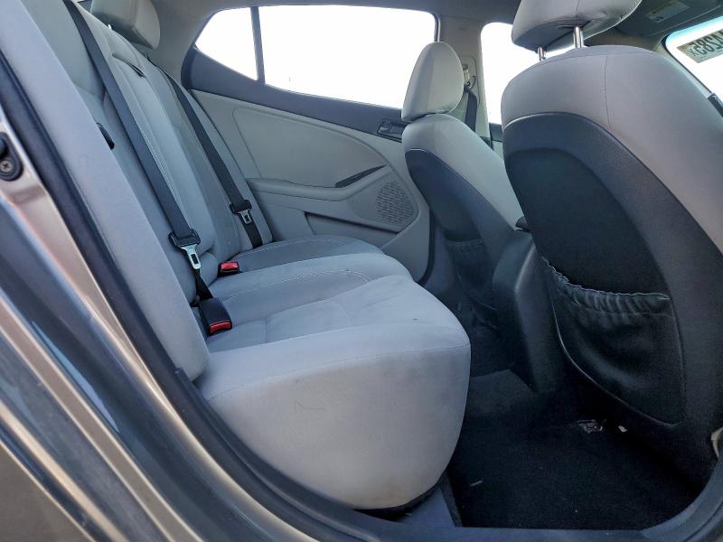 Photo 11 from auction – 2015 KIA OPTIMA LX with VIN 5XXGM4A74FG421894