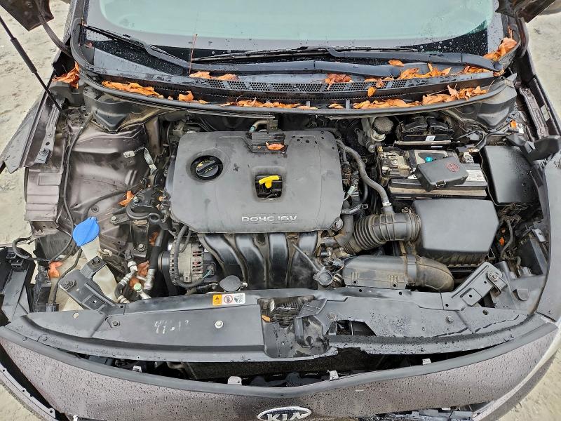 Photo 11 from auction – 2017 KIA FORTE LX with VIN 3KPFK4A76HE109539