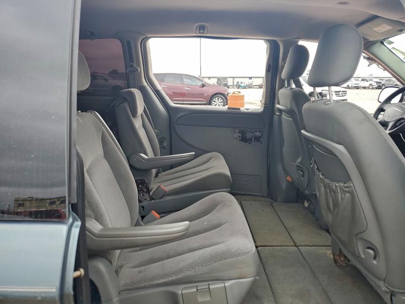 Photo 11 from auction – 2006 CHRYSLER TOWN & COU with VIN 1A4GP44R46B602563