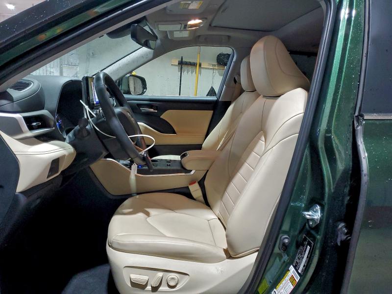Photo 7 from auction – 2025 TOYOTA HIGHLANDER with VIN 5TDKBRCH5SS659474
