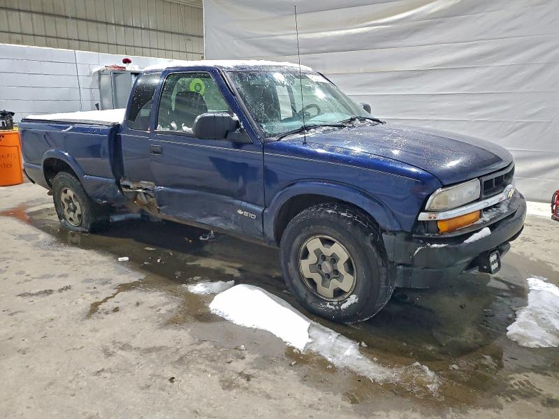 Photo 4 from auction – 2002 CHEVROLET S10 with VIN 1GCDT19W328259012