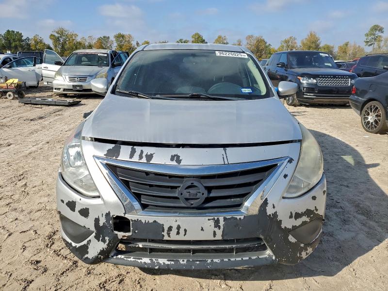 Photo 5 from auction – 2018 NISSAN VERSA S with VIN 3N1CN7AP5JL833481
