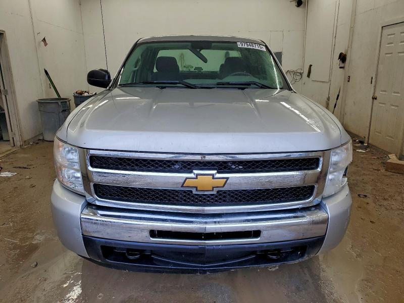 Photo 5 from auction – 2011 CHEVROLET SILVERADO with VIN 1GCRCPEX1BZ131787