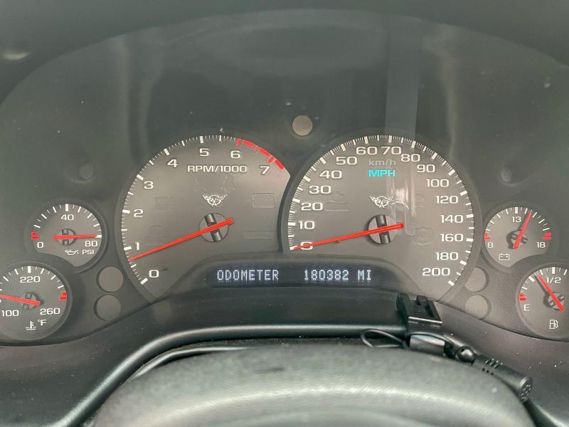 Photo 8 from auction – 1999 CHEVROLET CORVETTE with VIN 1G1YY32G5X5108398