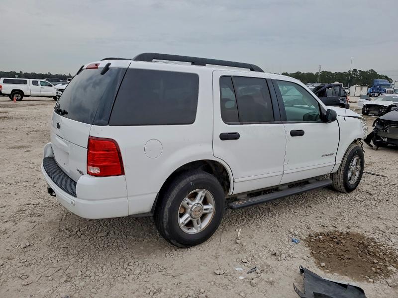 Photo 3 from auction – 2005 FORD EXPLORER with VIN 1FMZU63K35ZA12590
