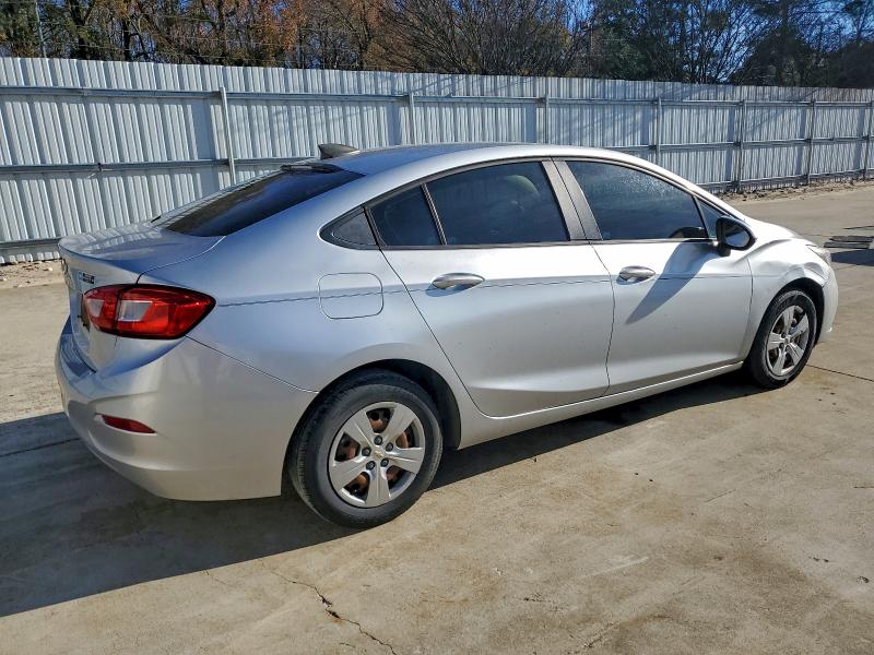 Photo 3 from auction – 2018 CHEVROLET CRUZE LS with VIN 1G1BC5SM6J7190059