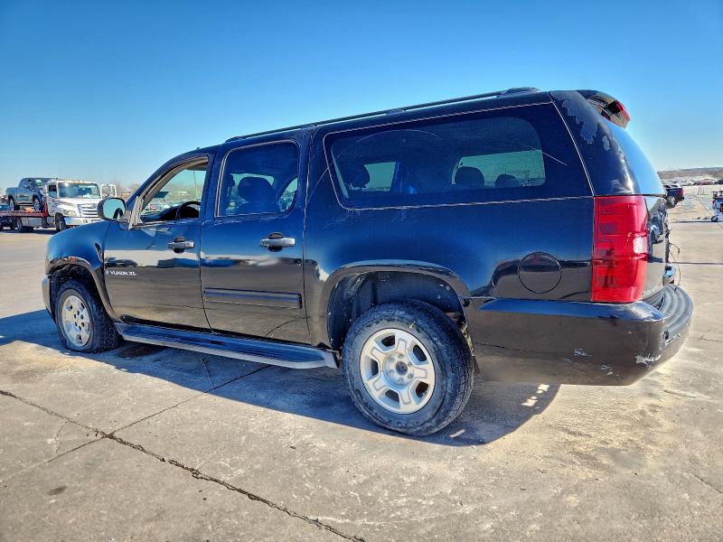 Photo 2 from auction – 2010 CHEVROLET SUBURBAN with VIN 1GNUKHE30AR238836