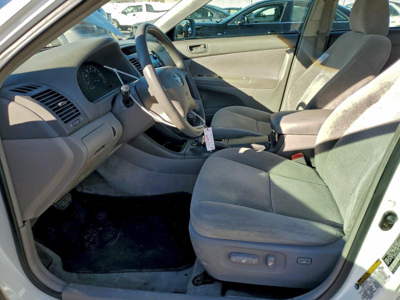 Photo 7 from auction – 2004 TOYOTA CAMRY LE with VIN 4T1BF32K84U072436
