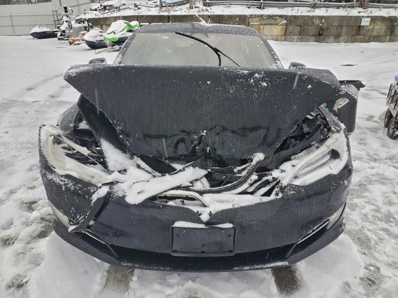 Photo 5 from auction – 2017 TESLA MODEL S with VIN 5YJSA1E14HF197281