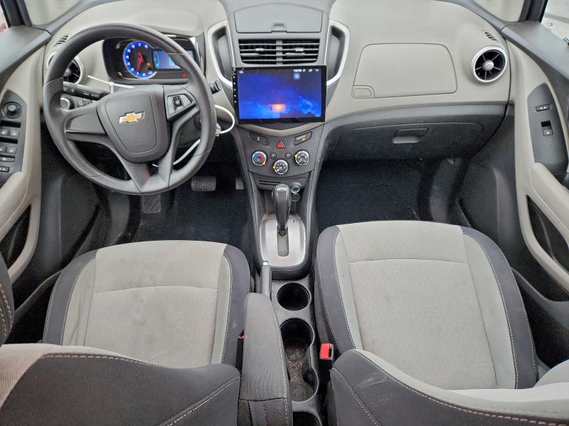 Photo 8 from auction – 2016 CHEVROLET TRAX LS with VIN 3GNCJNSB8GL239760