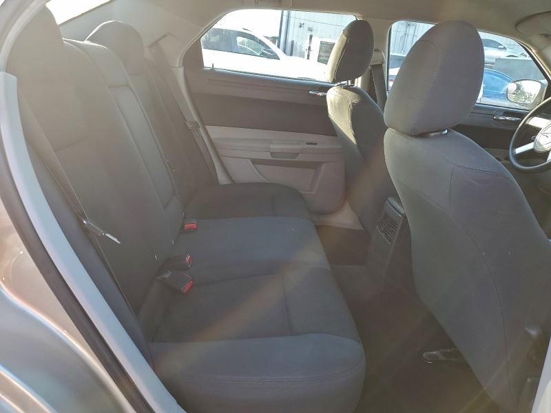 Photo 10 from auction – 2006 CHRYSLER 300 with VIN 2C3KA43R96H484881